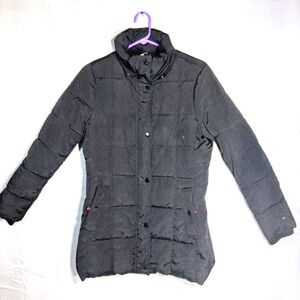 Men's Hilfiger Small Black/Burgundy Lined Full Zip and Button Down Puffer Jacket